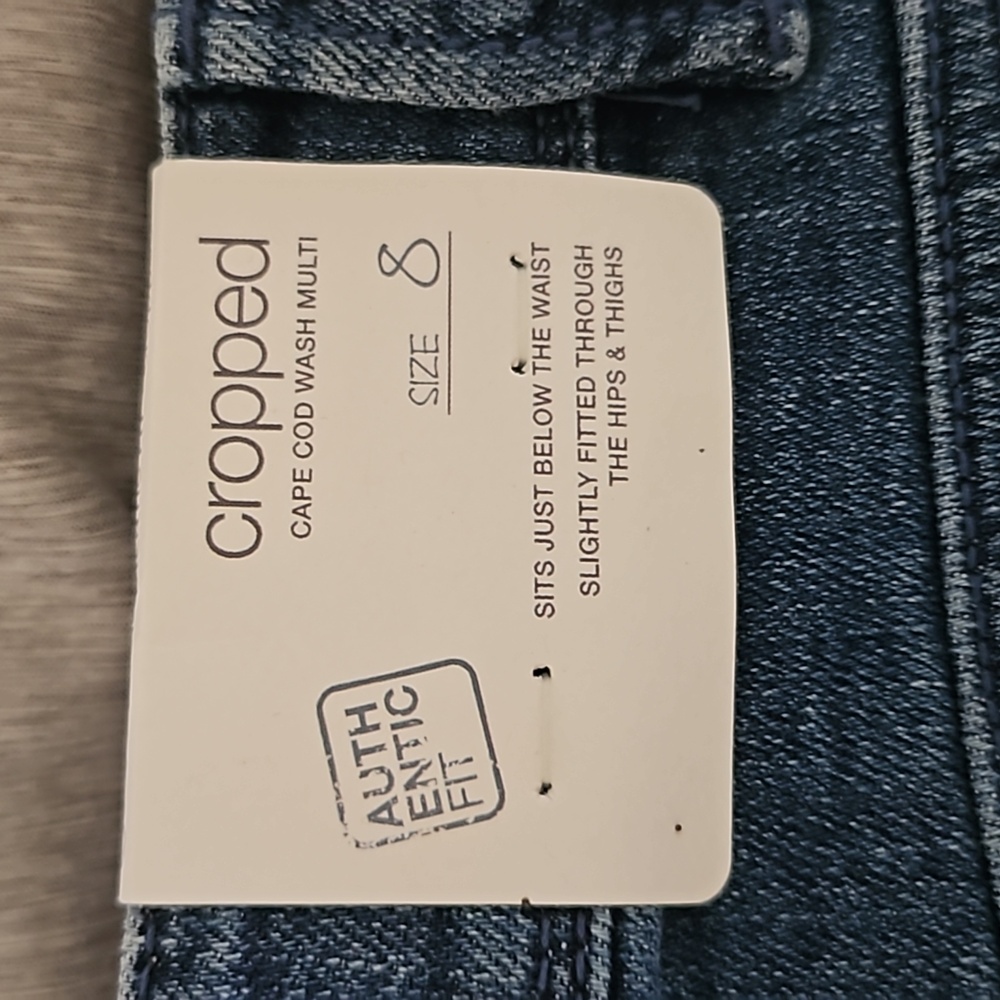 J Jill size 8 cropped embroidered denim